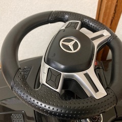 乗用メルセデスベンツ（ほぼ新品）の画像