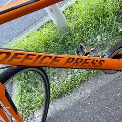 自転車　No.401　OFFICE PRESS　28インチ　7段切り替え(7速目入らない)　【リサイクルショップどりーむ荒田店】の画像