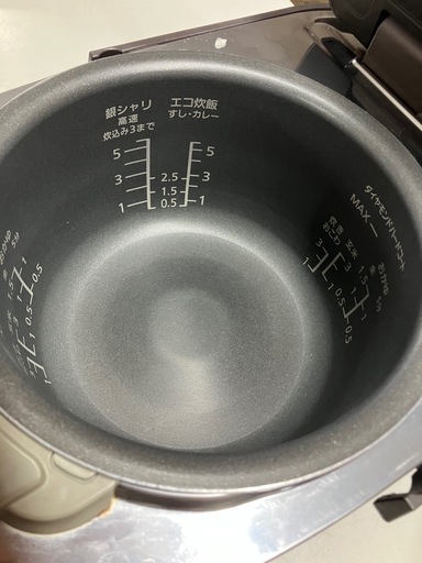 I 2507-800 Panasonic SR-MPA10E2 炊飯器 2022年製 通電確認済み キズ汚れ有り