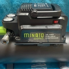 エアーコンプレッサー　ミナト　CP-8A 8Lオイルレス　中古　美品　取説付属品の画像