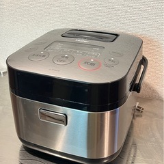 【一人暮らし向け】コンパクト炊飯器 Haier製（動作良好・釜焦げあり）の画像