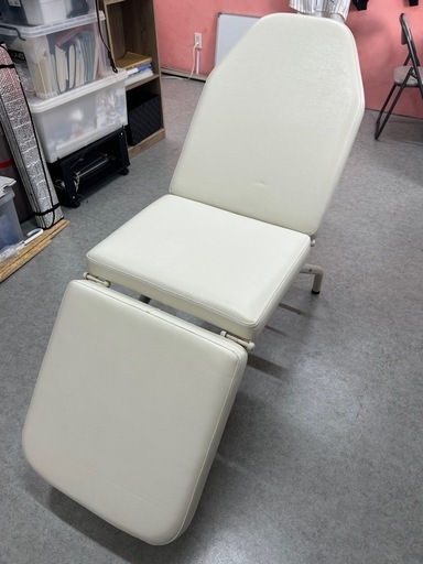 値引しました?美品✨エステベッド　【高田ベッド】