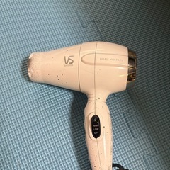 【格安】ドライヤーの画像