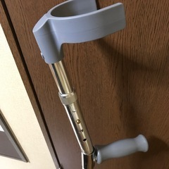 新品ロフストランド杖の画像