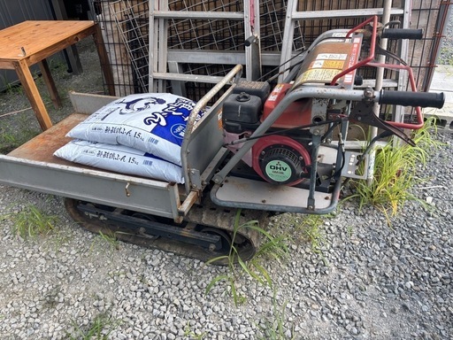 クローラ運搬車