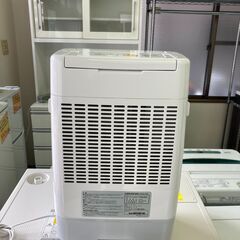 【リサイクルショップ ピカソ 小松原】☔🌈部屋干しの味方‼️アイリスオーヤマ 衣類乾燥除湿機 2017年製 DDA-20🌬️✨★5056★の画像