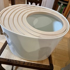 【猫砂とトイレ】LION7歳からのニオイをとる砂×2と上から猫トイレの画像