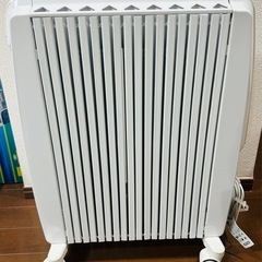 デロンギ ドラゴンデジタル オイルヒーター　TDD0915W　10〜13畳の画像