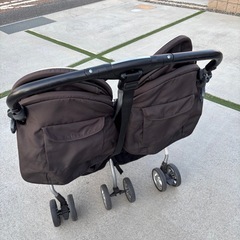 コンビ　横型　双子ベビーカーの画像