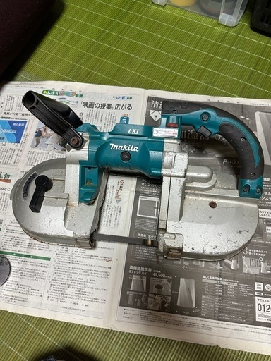 バンドソー　マキタ