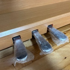 YAMAHAピアノ椅子（汚れあり）付き　楽器　鍵盤楽器の画像