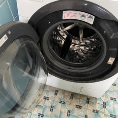 引越しで急ぎです！！Panasonic ドラム式電気洗濯乾燥機 10kgの画像