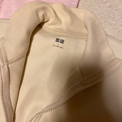 レディース服　2点　あげます。トレーナー　パーカー　の画像