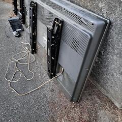 📺【AQUOS壁掛けテレビ＋スカパー＋テレビ電話機セット】HDMI配線付き・まとめ売り！
の画像