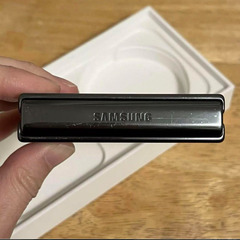 Android Galaxy Flip 4｜128gb｜SIMフリーの画像