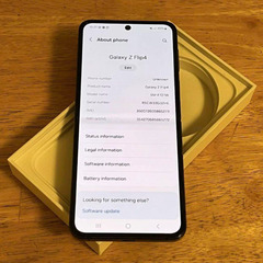Android Galaxy Flip 4｜128gb｜SIMフリーの画像