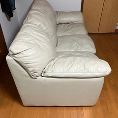 ソファの画像