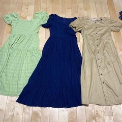 レディース　洋服まとめ　ジーンズ　スカート　ワンピースの画像