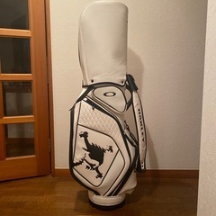 オークリーキャディーバッグの画像