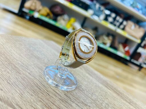 SWAROVSKIのリストウォッチが買取入荷いたしました！