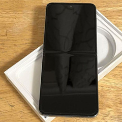 Android Galaxy Flip 4｜256gb｜SIMフリーの画像