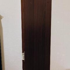 扉付き本棚・マンガラック　の画像