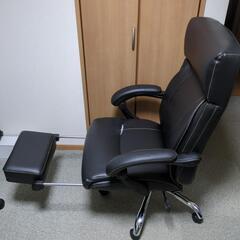 【引取の方限定】NITORI リクライニング ワーキングチェア ジズ 黒 オットマン付き 幅97cm 高さ112.5cm  奥行75.9cm 座面高さ46cm の画像