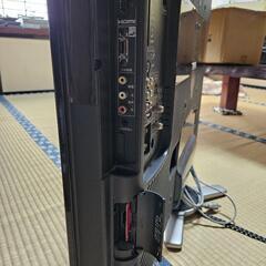 AQUOS  機種：LC-32D30
2008年 製造品の画像