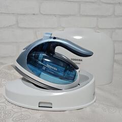 【🌟新品未使用】東芝 TA-FV510 スチームアイロンとアイロン台の画像