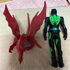 仮面ライダーと怪獣の画像