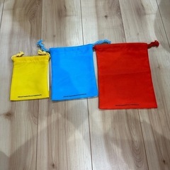 【早い者勝ち！新品・未使用】だるまさんとシリーズ巾着の画像