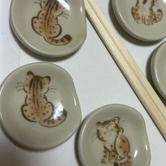 猫の模様の箸置きの画像