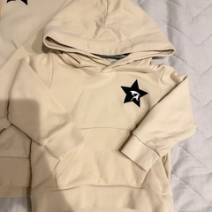 親子3点おそろコーデ　アーノルドパーマのパーカーの画像