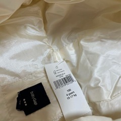 新品未使用⭐︎タグ付き　gap キッズ　ダウン　100 ホワイト　白　パールの画像