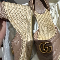 GUCCI GGマーモント ウェッジソール サンダルの画像