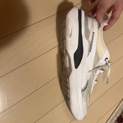 プーマ厚底スニーカー24センチ白の画像