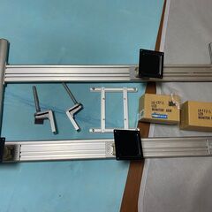 モダンソリッド製モニターアーム用レール、支柱、アーム。の画像