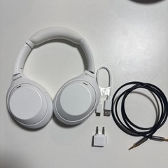 SONY ヘッドフォン　
WH-1000XM4の画像