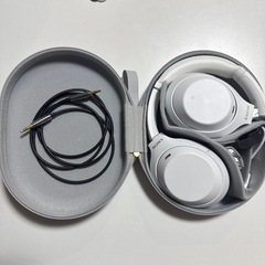 SONY ヘッドフォン　
WH-1000XM4の画像