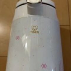 ◇レトロな保温ポットの画像