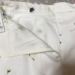 【新品】保管期間一年半！ロペピクニック　花柄スカートM No.35の画像