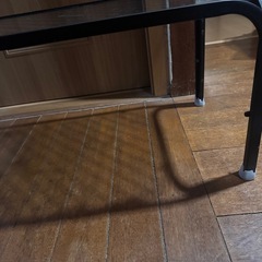 ガラステーブルの画像