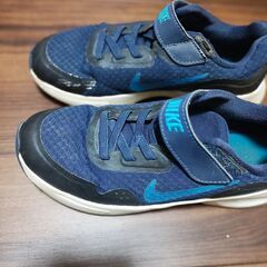 NIKE　ブルー　スニーカー　20センチの画像