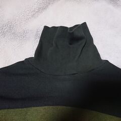 ♠　UNIQLO ヒートテックシームレスリブタートルネック サイズ３XL　  極暖・長袖　レディース  ユニクロの画像