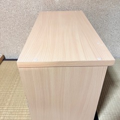 カップボード　本棚　ガラス扉　引き戸　の画像