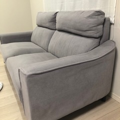 【決まりました】三人掛けソファーの画像