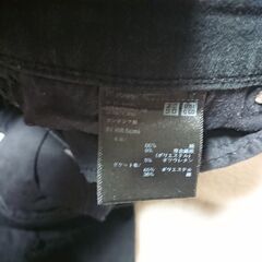 ♠　UNIQLO ウルトラストレッチジーンズ　ダメージデニム　ミドルライズ　ブラック　27インチ　68.5cm　レディース  ユニクロの画像
