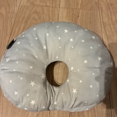 エスメラルダ　ドーナツ型ベビー枕の画像