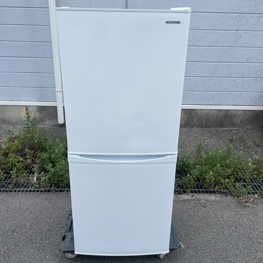 名古屋市内近郊限定送料設置無料2019年式アイリスオーヤマ冷蔵庫142L アイリスオーヤマ冷蔵庫142L☆地域限定配達無料☆ (シロ) 神戸の