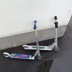 折りたたみ式キックボードの画像